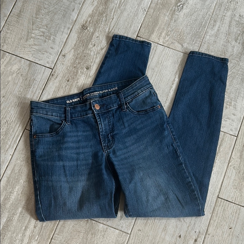 [Old Navy] “Super Skinny” Stretch Jeans - Size 4